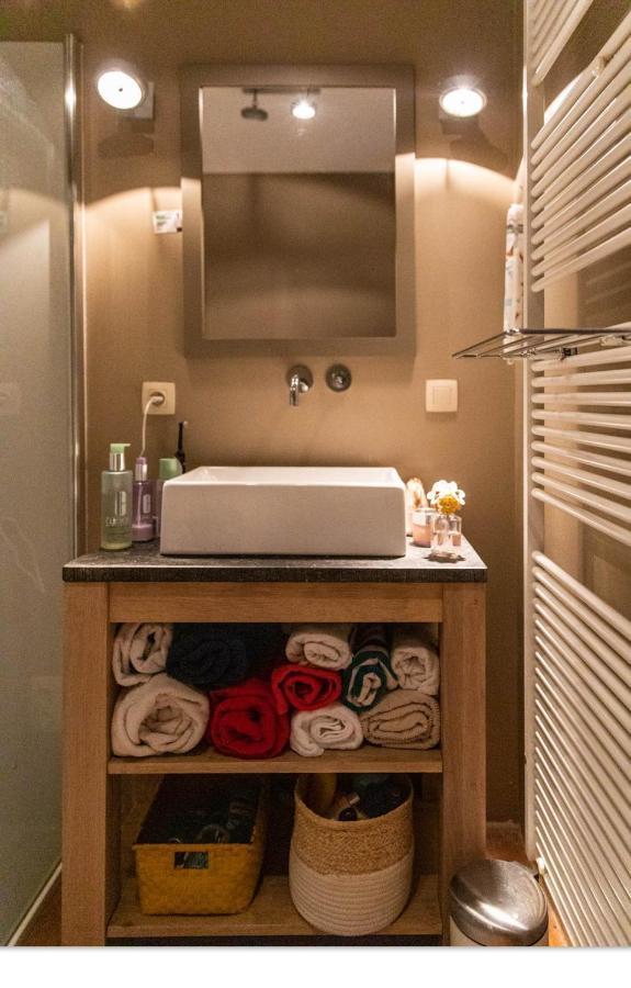 Ruim Appartement Met Prachtig Zicht Op A+ Locatie! Antuérpia Exterior foto